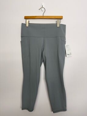 Athleta Salutation Stash 7/8 Tight Gray Size XL 23” Inseam